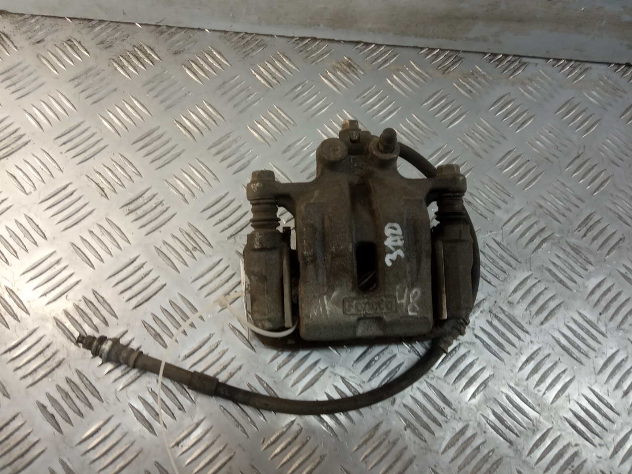 Суппорт задний правый