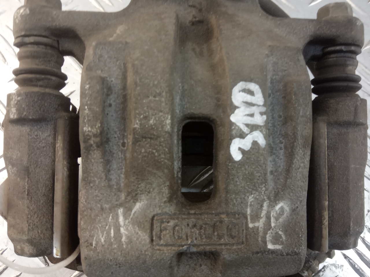 Суппорт задний правый