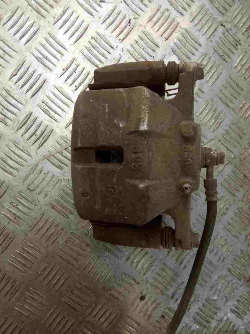 Суппорт передний левый