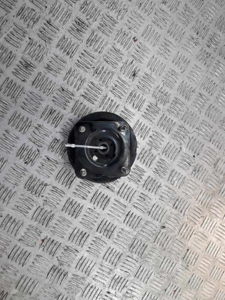 Опора переднего амортизатора правая