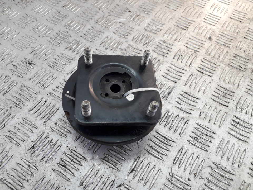 Опора переднего амортизатора левая