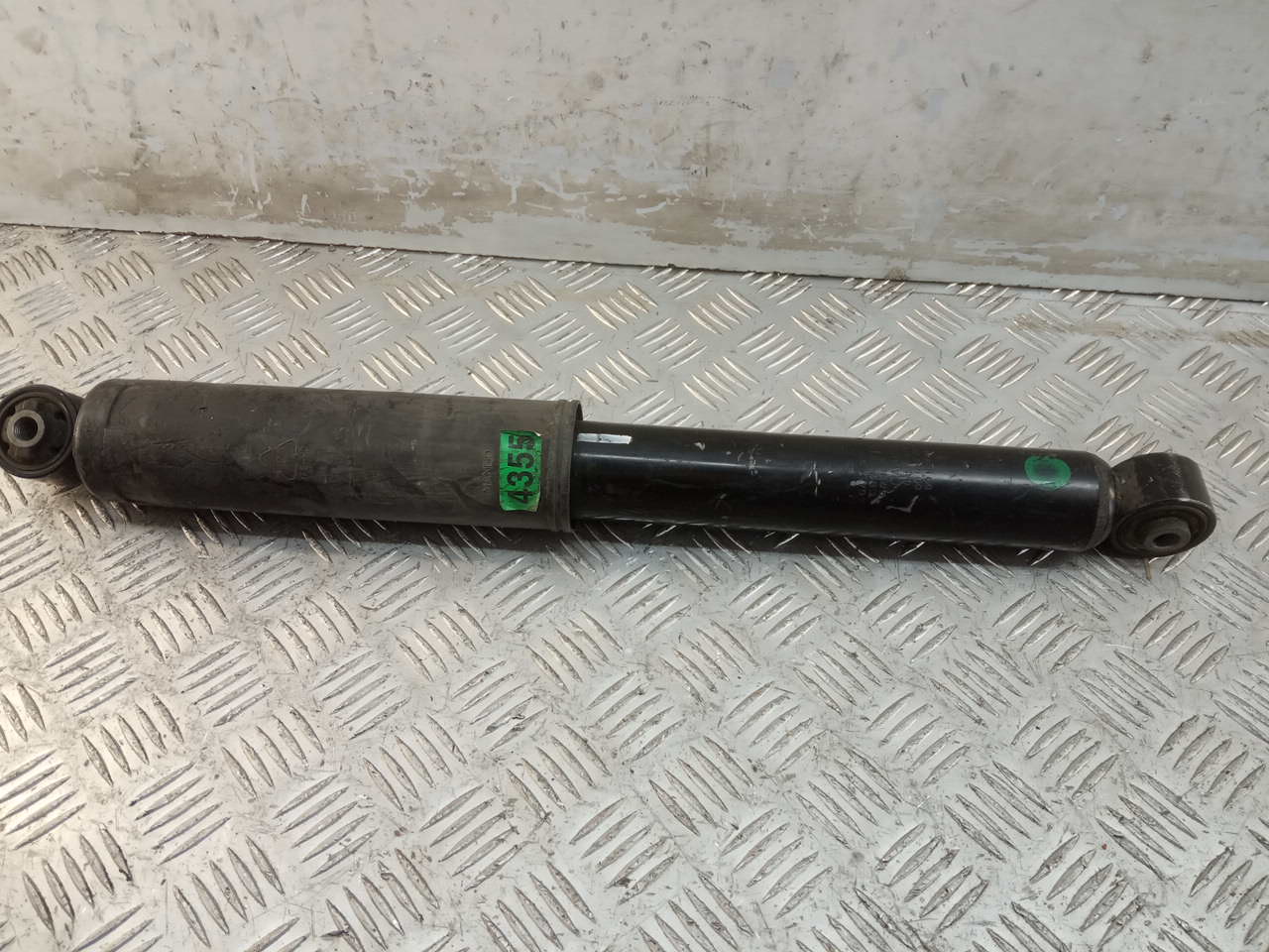 Амортизатор задний (стойка)