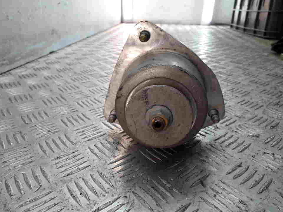 Амортизатор задний левый