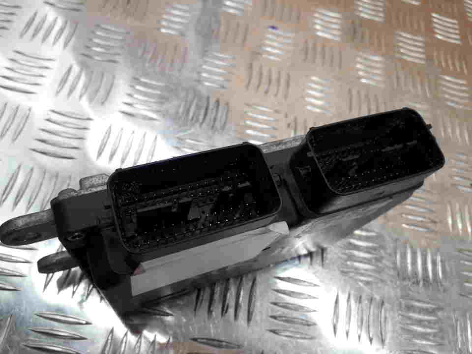 Блок управления двигателем