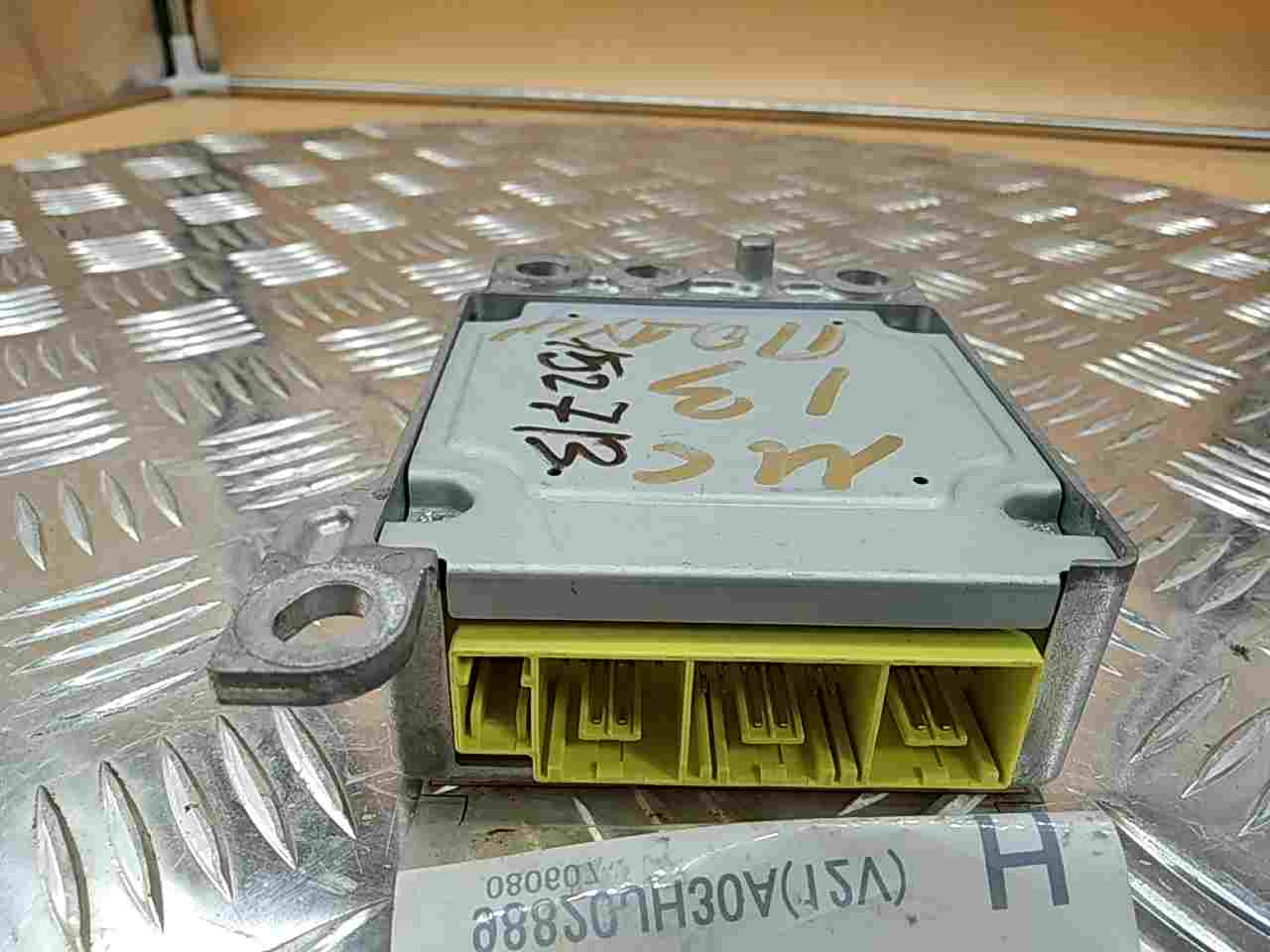 Блок управления подушек безопасности (AIR BAG)