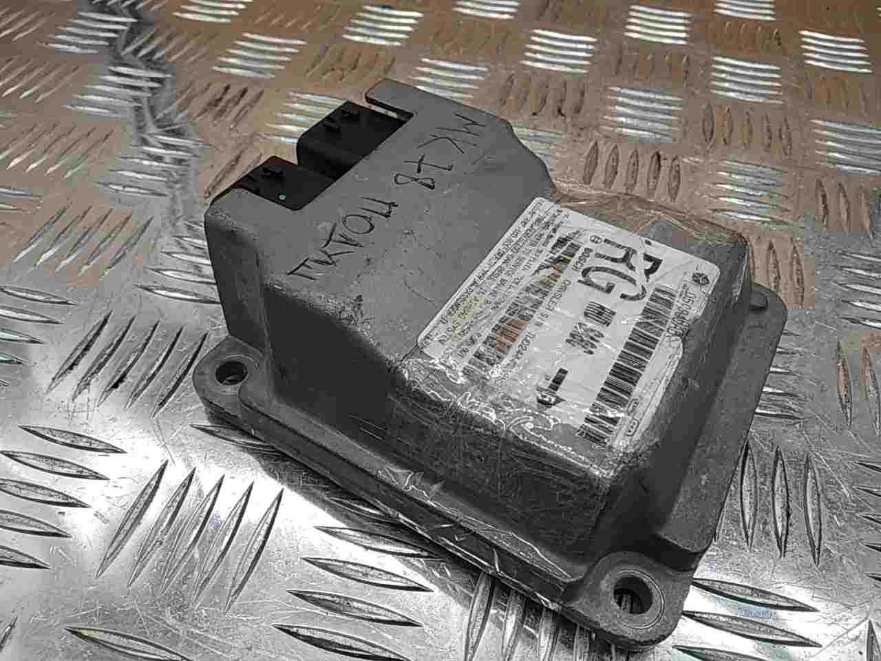 Блок управления подушек безопасности (AIR BAG)