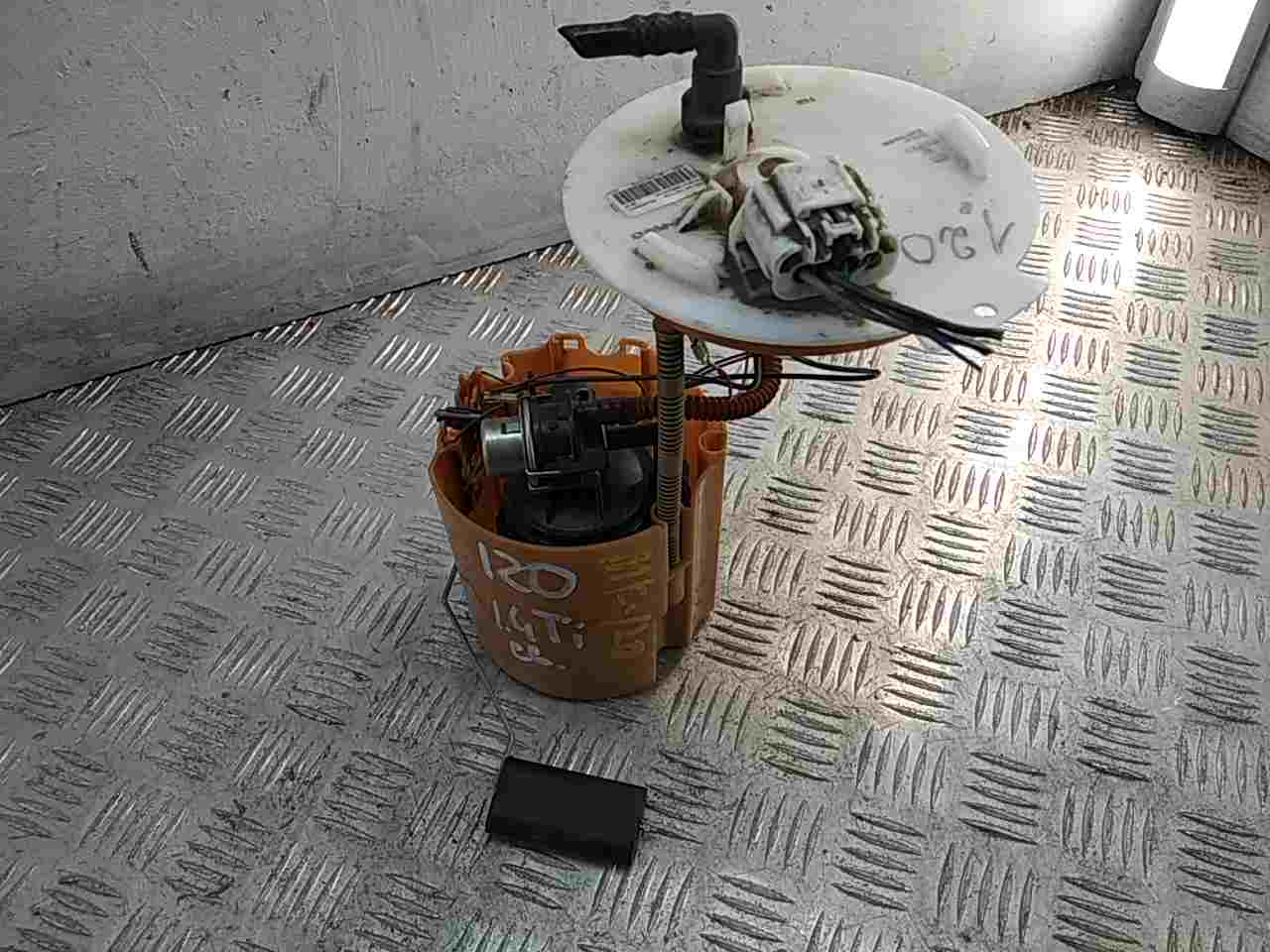 Насос топливный электрический