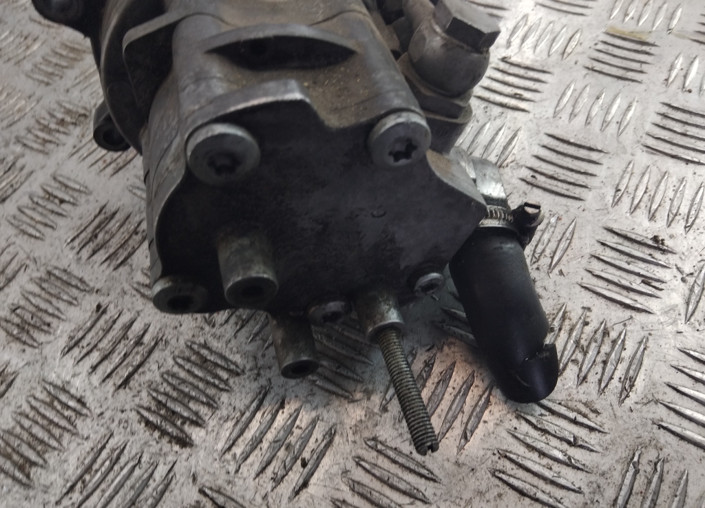 Насос ГУР (гидроусилитель руля)