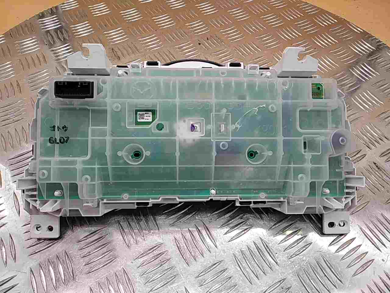 Панель приборов