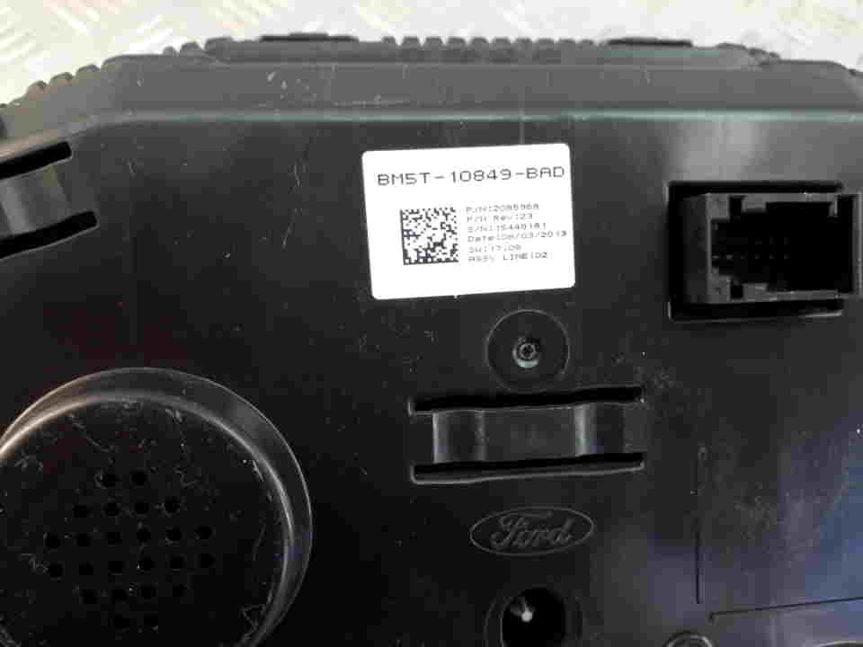 Панель приборов