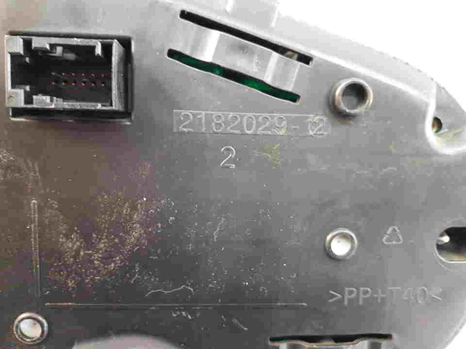 Панель приборов