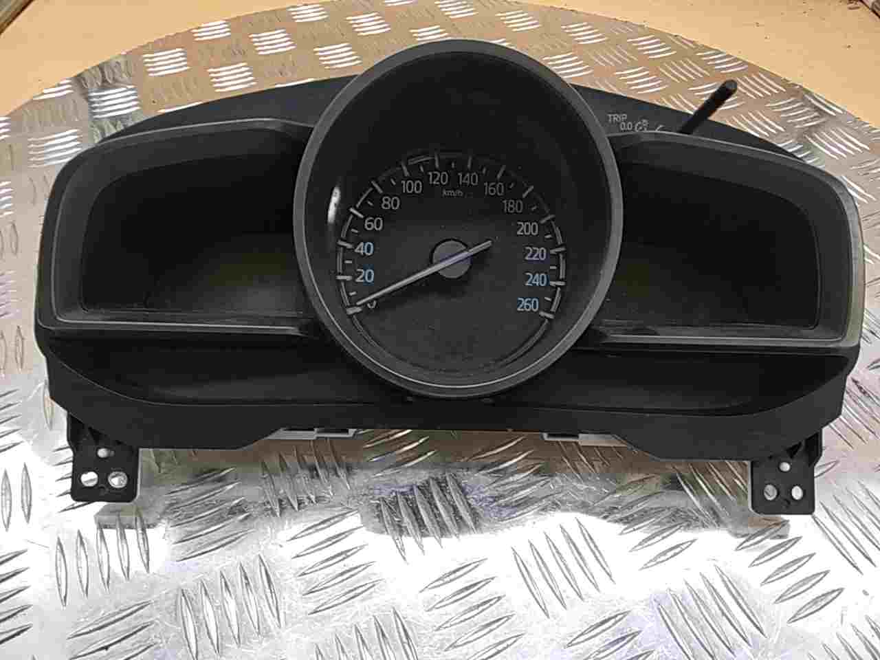 Панель приборов