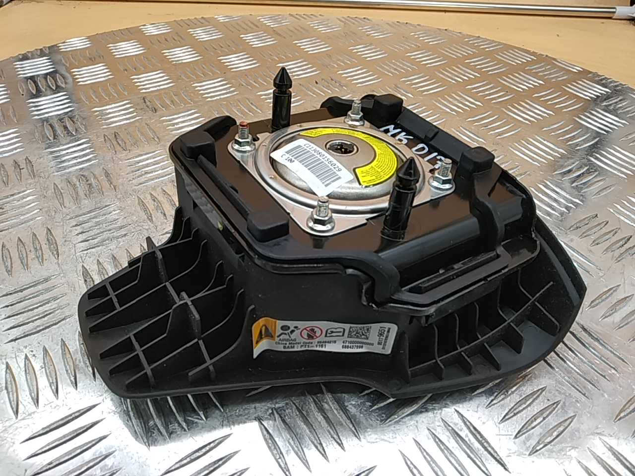 Подушка безопасности в рулевое колесо