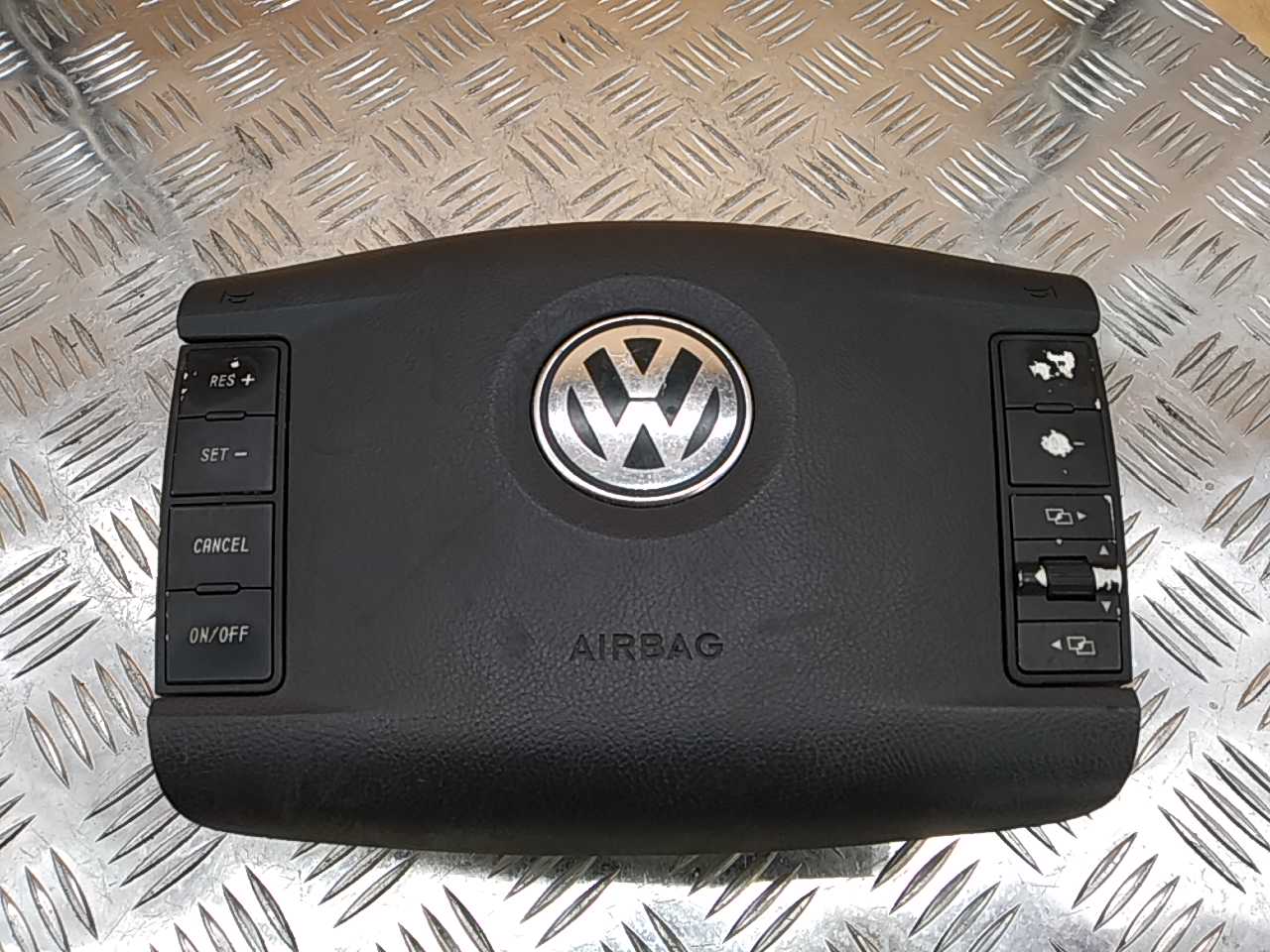 Подушка безопасности в рулевое колесо