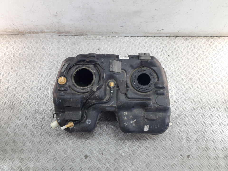 Бак топливный