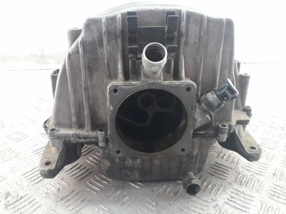 Коллектор впускной