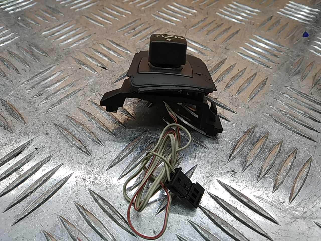 Кнопка многофункциональная