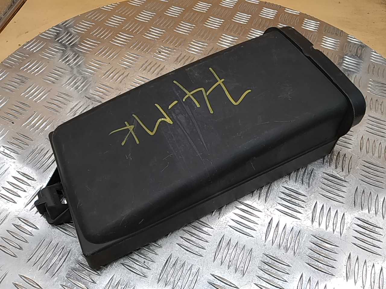 Корпус салонного фильтра
