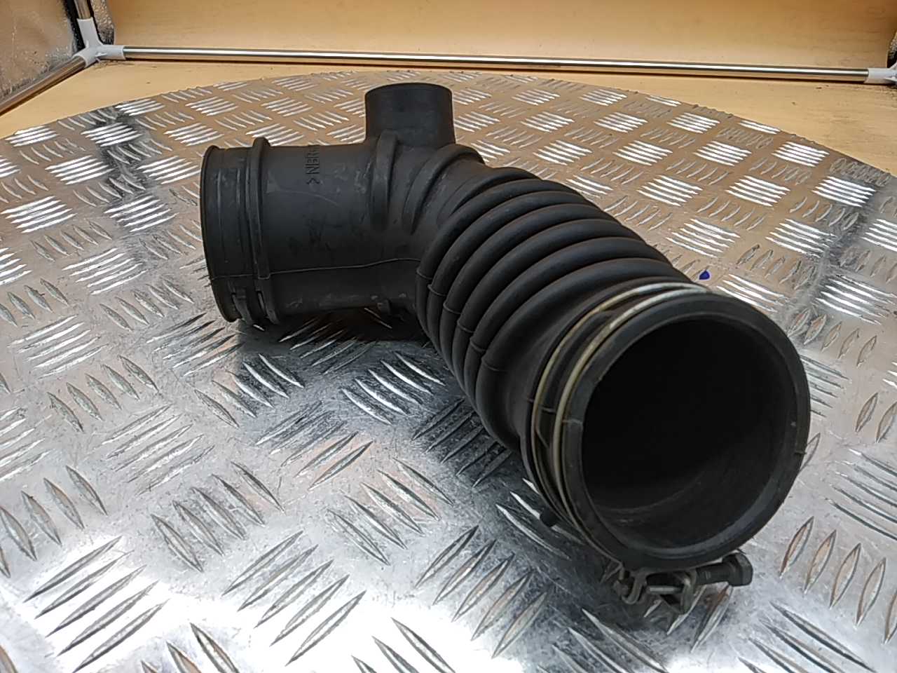 Патрубок воздушного фильтра