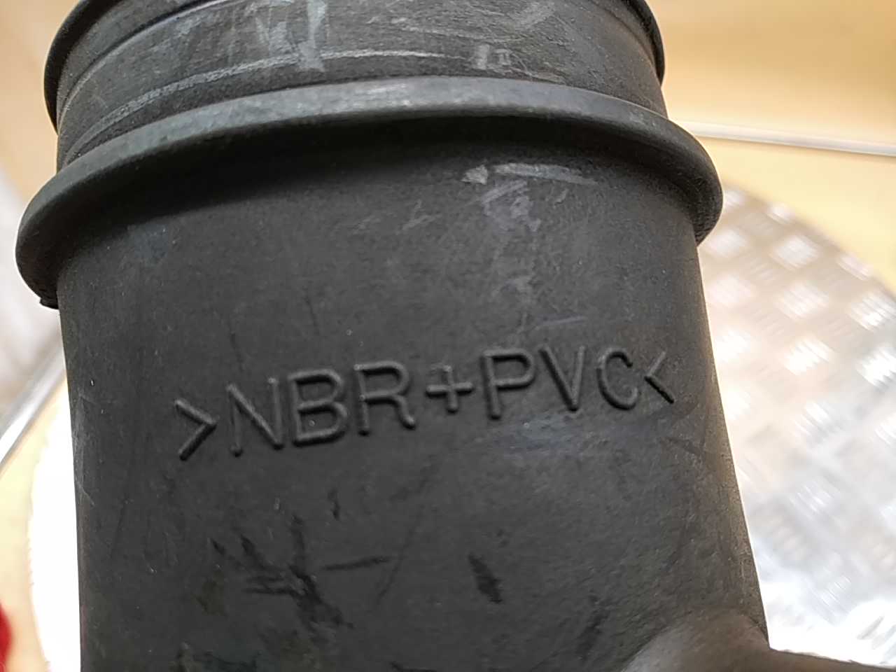 Патрубок воздушного фильтра