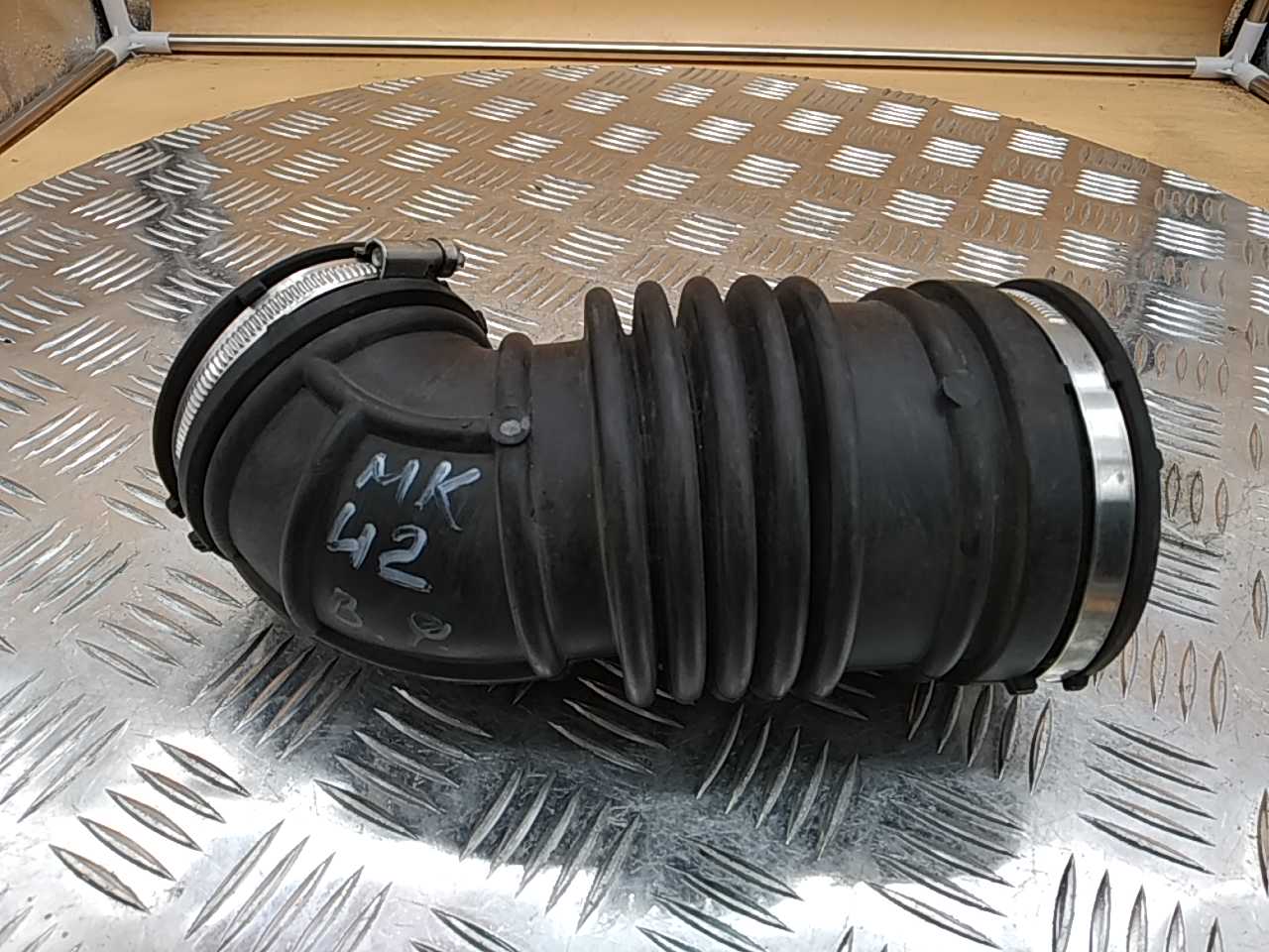 Патрубок воздушного фильтра