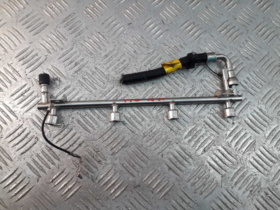 Рейка топливная (рампа)