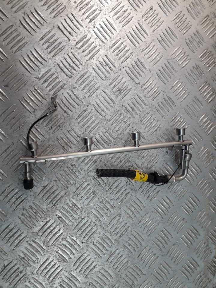 Рейка топливная (рампа)