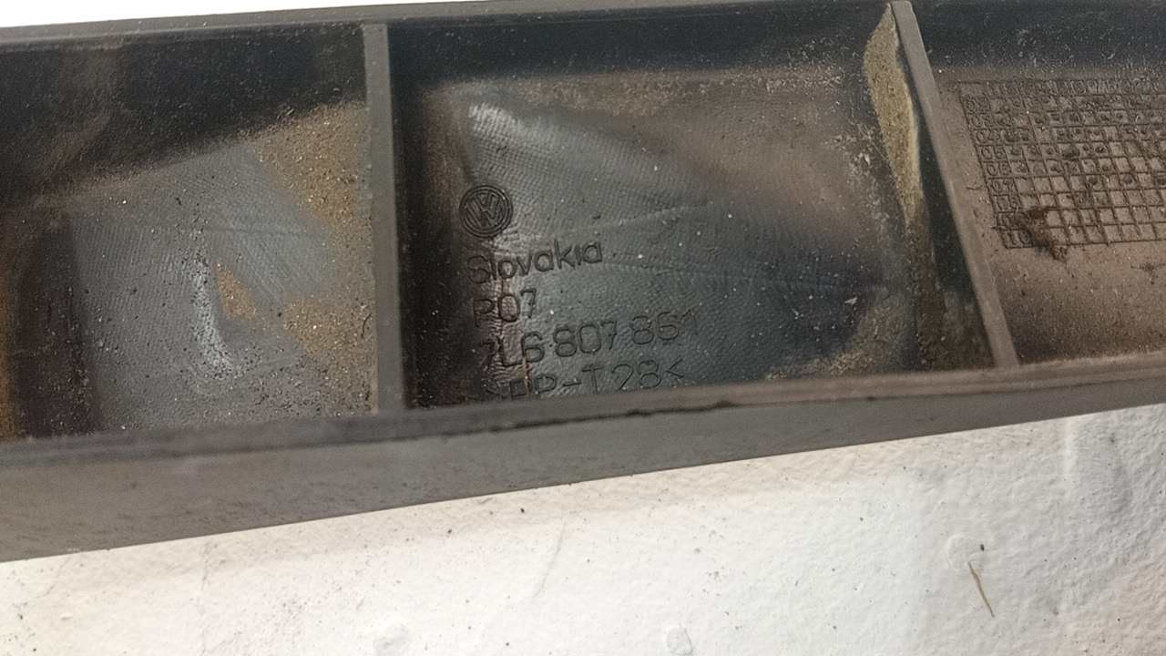 Кронштейн заднего бампера левый