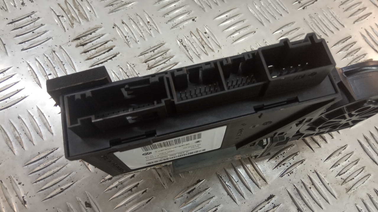 Моторчик стеклоподъемника