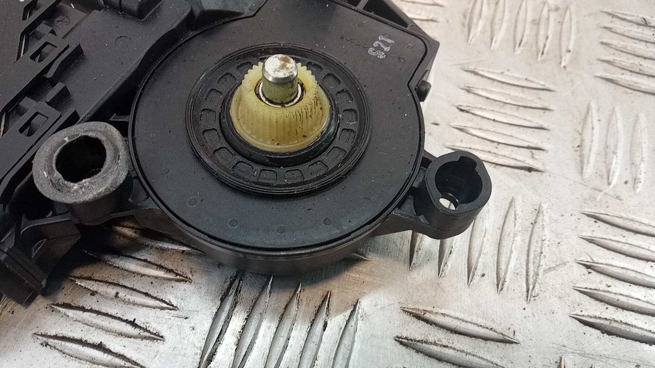 Моторчик стеклоподъемника