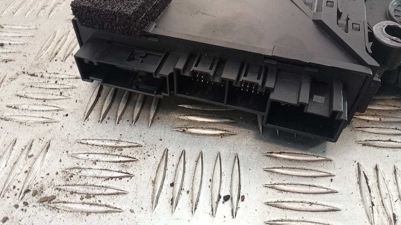 Моторчик стеклоподъемника