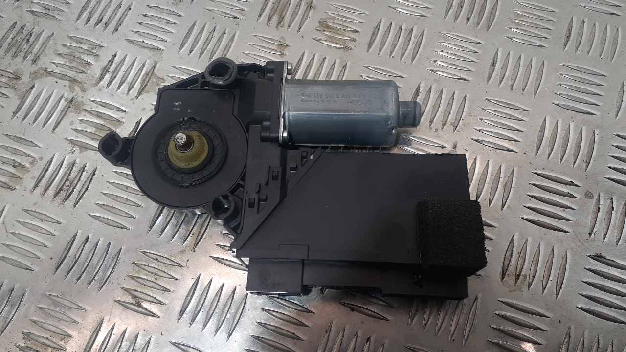 Моторчик стеклоподъемника