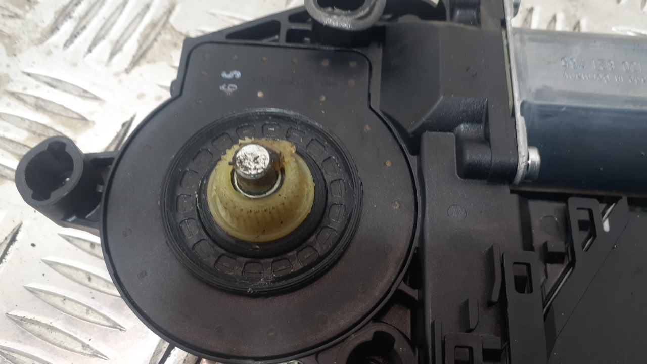 Моторчик стеклоподъемника