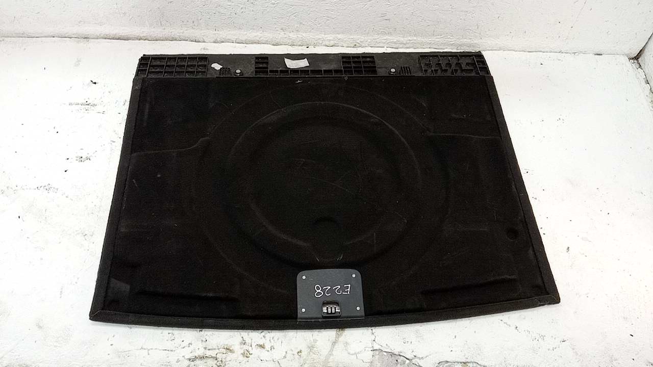 Пол багажника