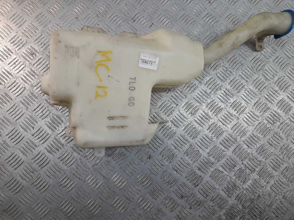 Бачок омывателя лобового стекла