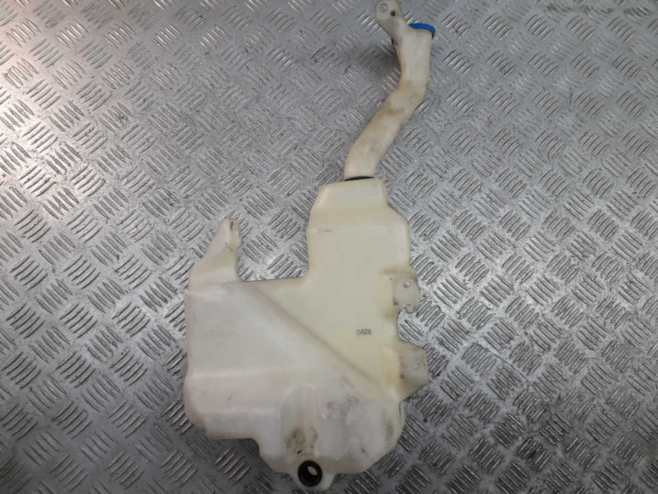 Бачок омывателя лобового стекла