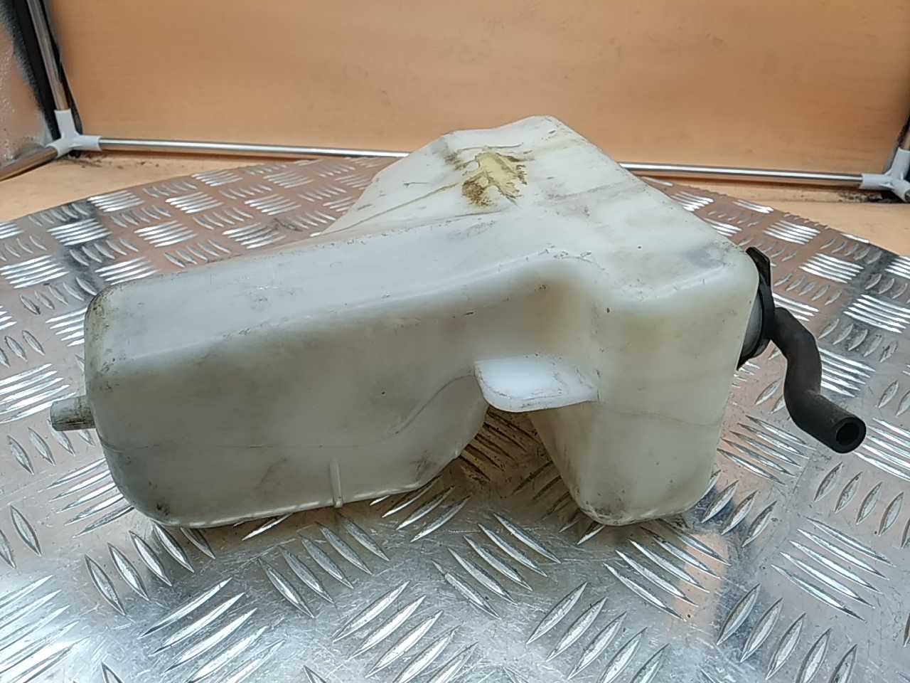 Бачок расширительный