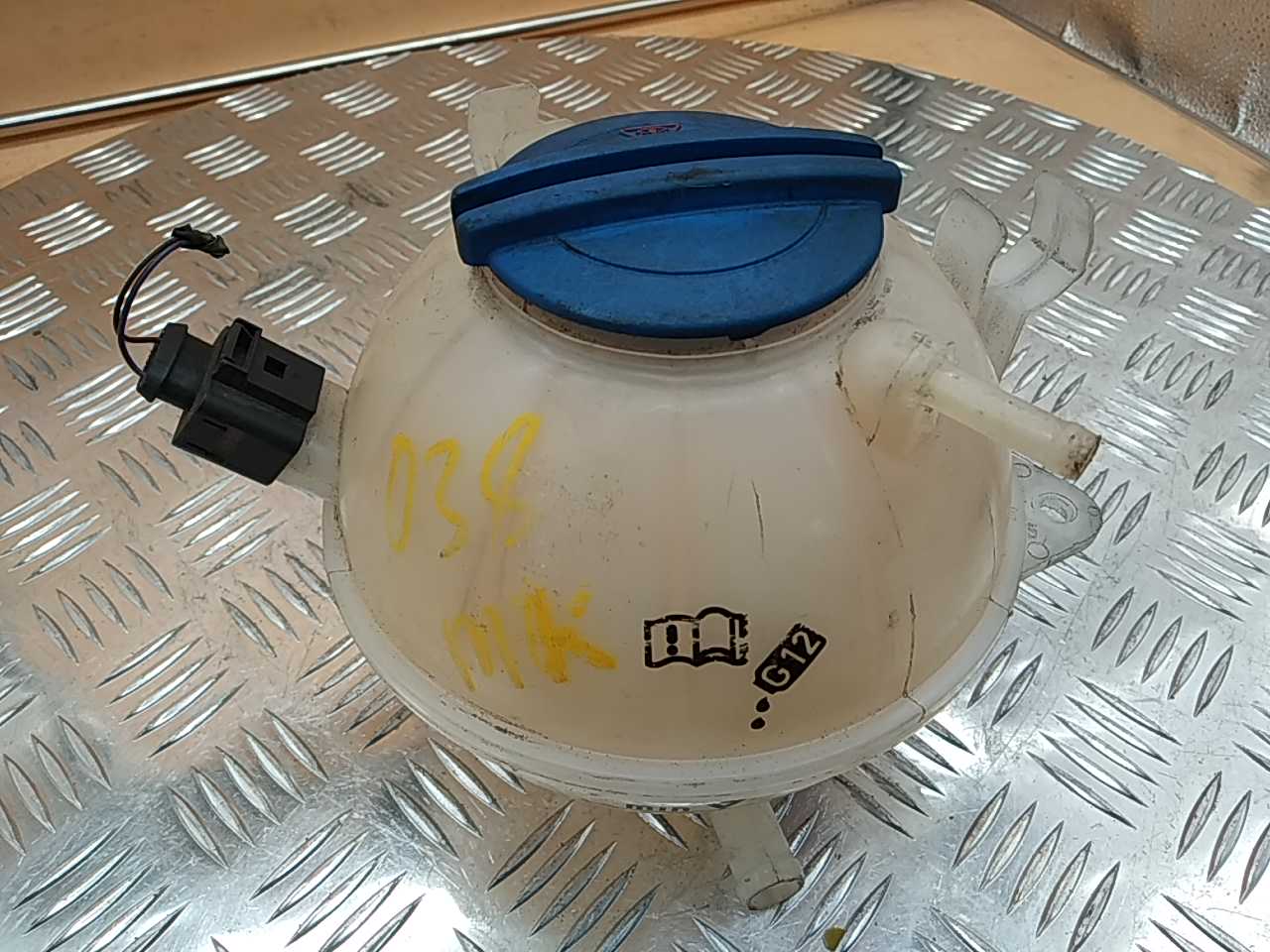 Бачок расширительный