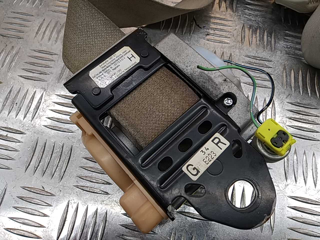 Ремень безопасности с пиропатроном