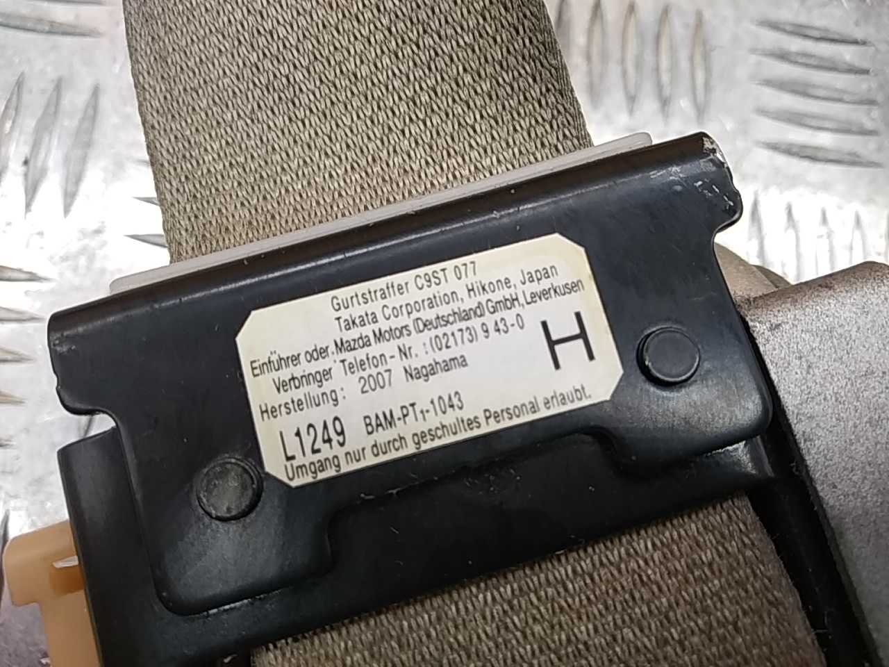 Ремень безопасности с пиропатроном