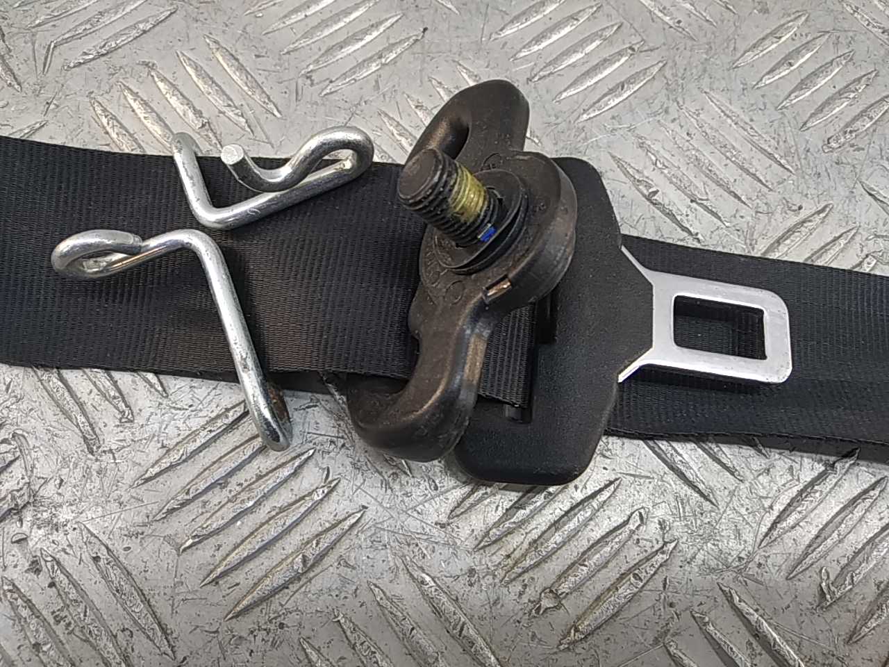 Ремень безопасности с пиропатроном