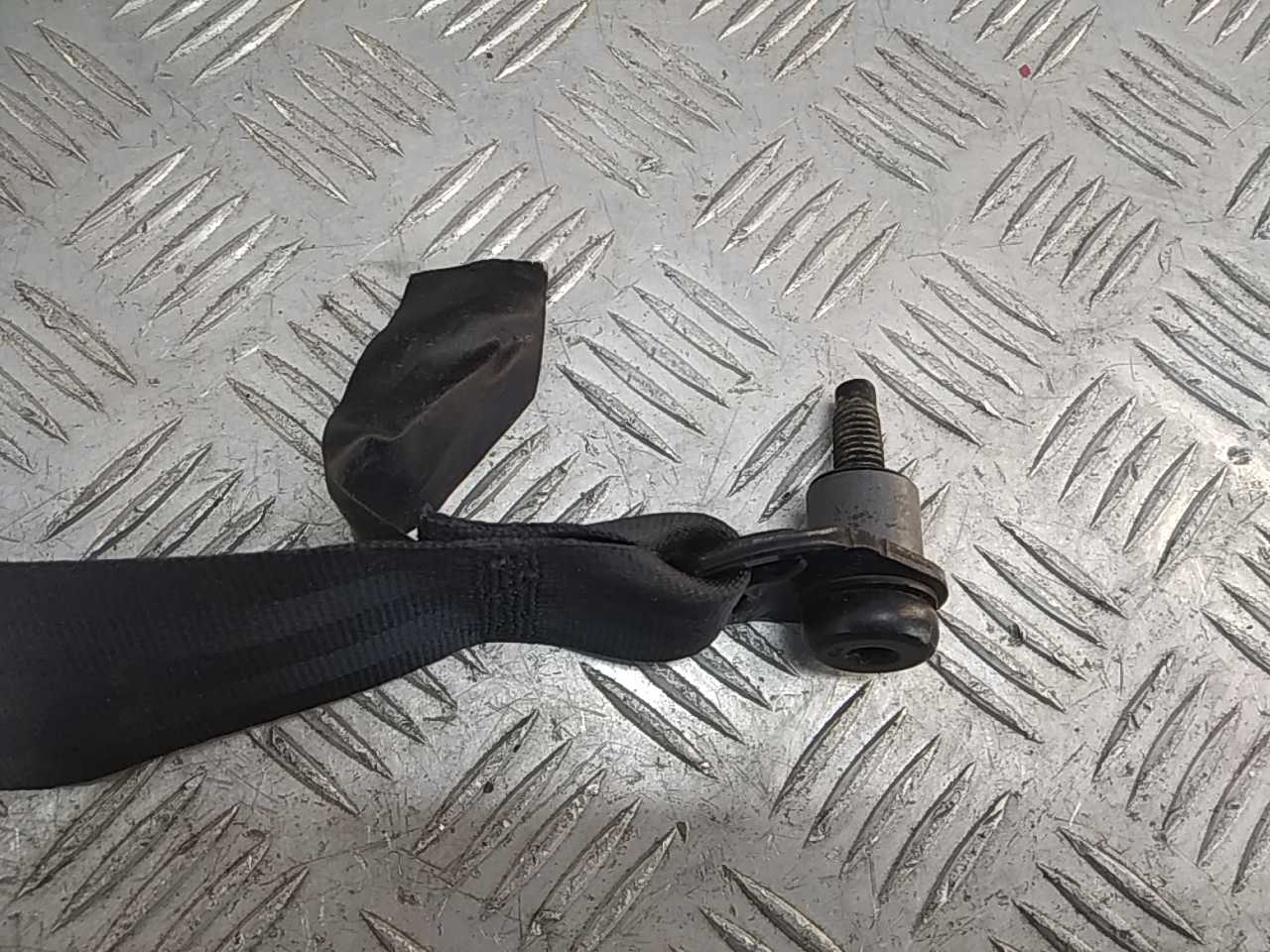 Ремень безопасности с пиропатроном