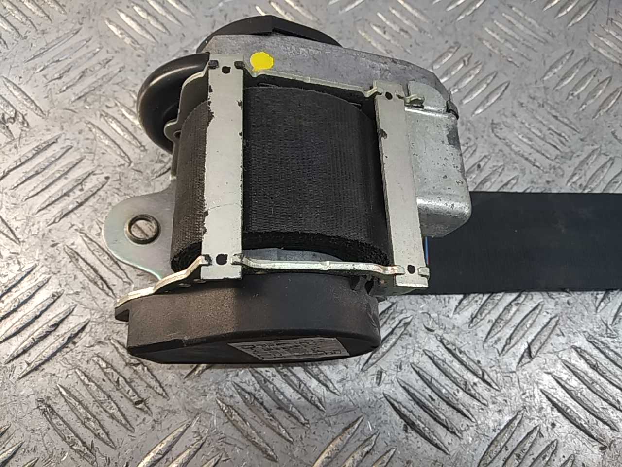 Ремень безопасности с пиропатроном