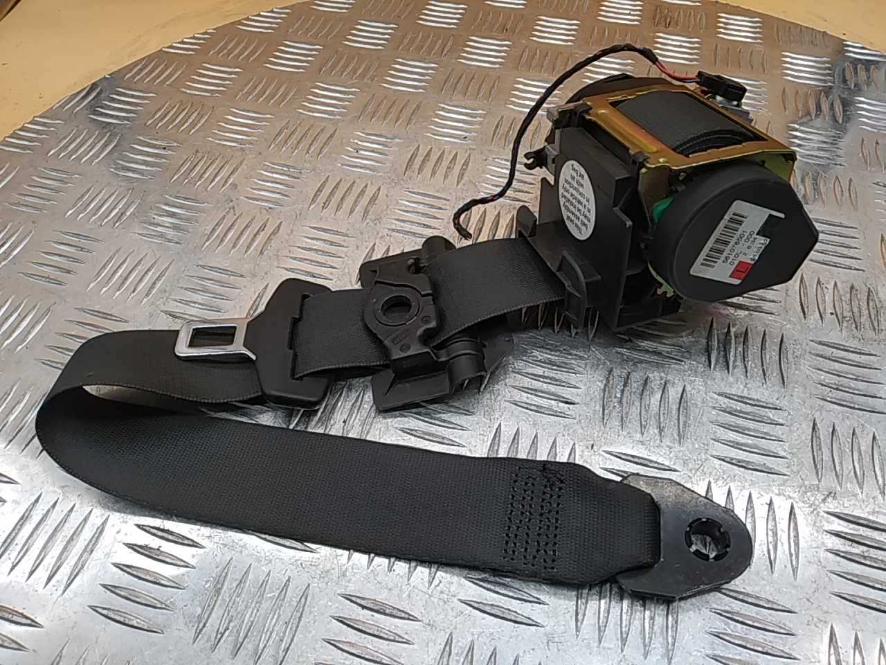 Ремень безопасности с пиропатроном