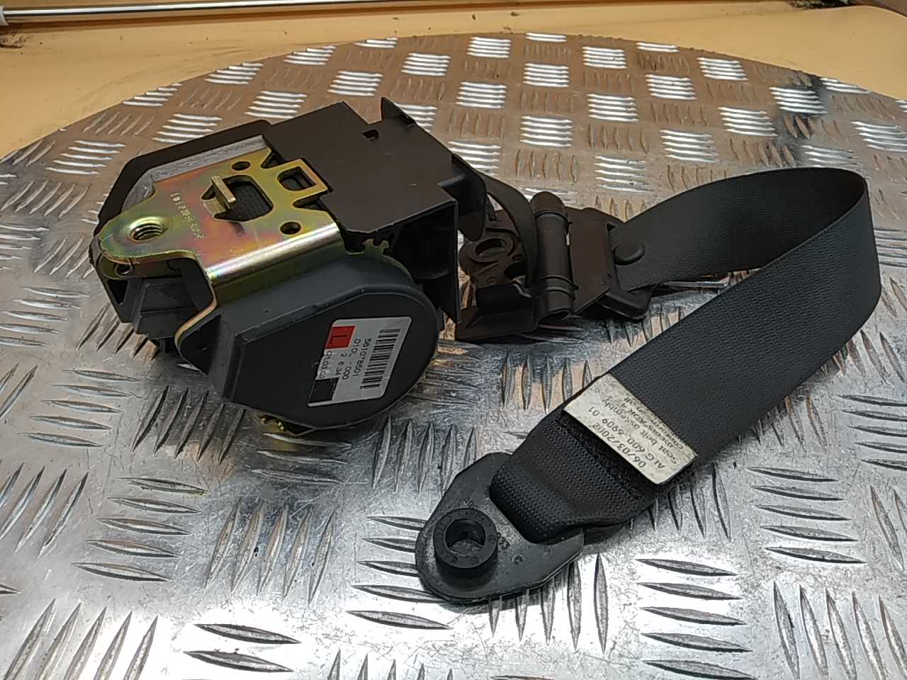 Ремень безопасности с пиропатроном