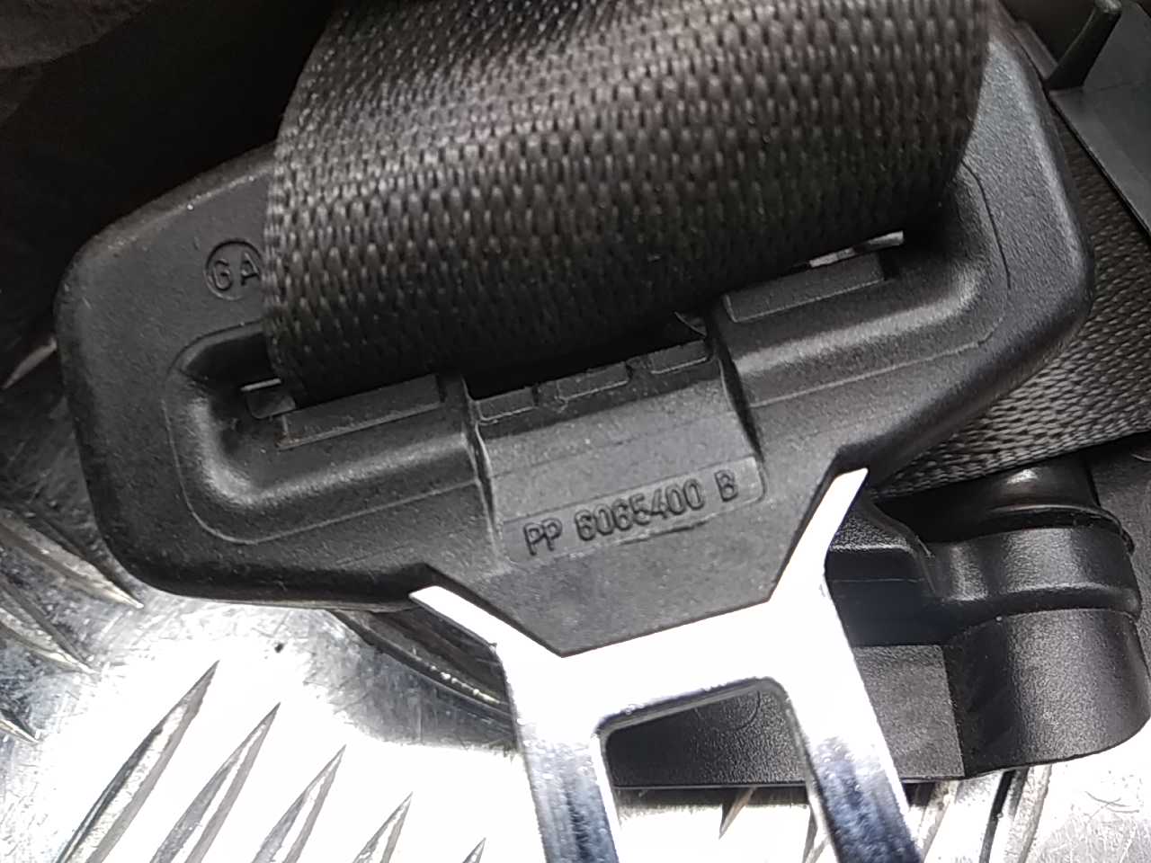 Ремень безопасности с пиропатроном