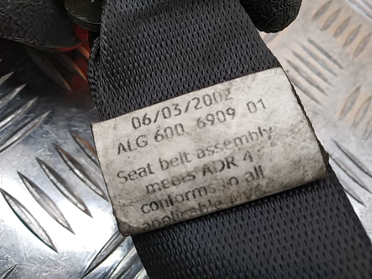 Ремень безопасности с пиропатроном