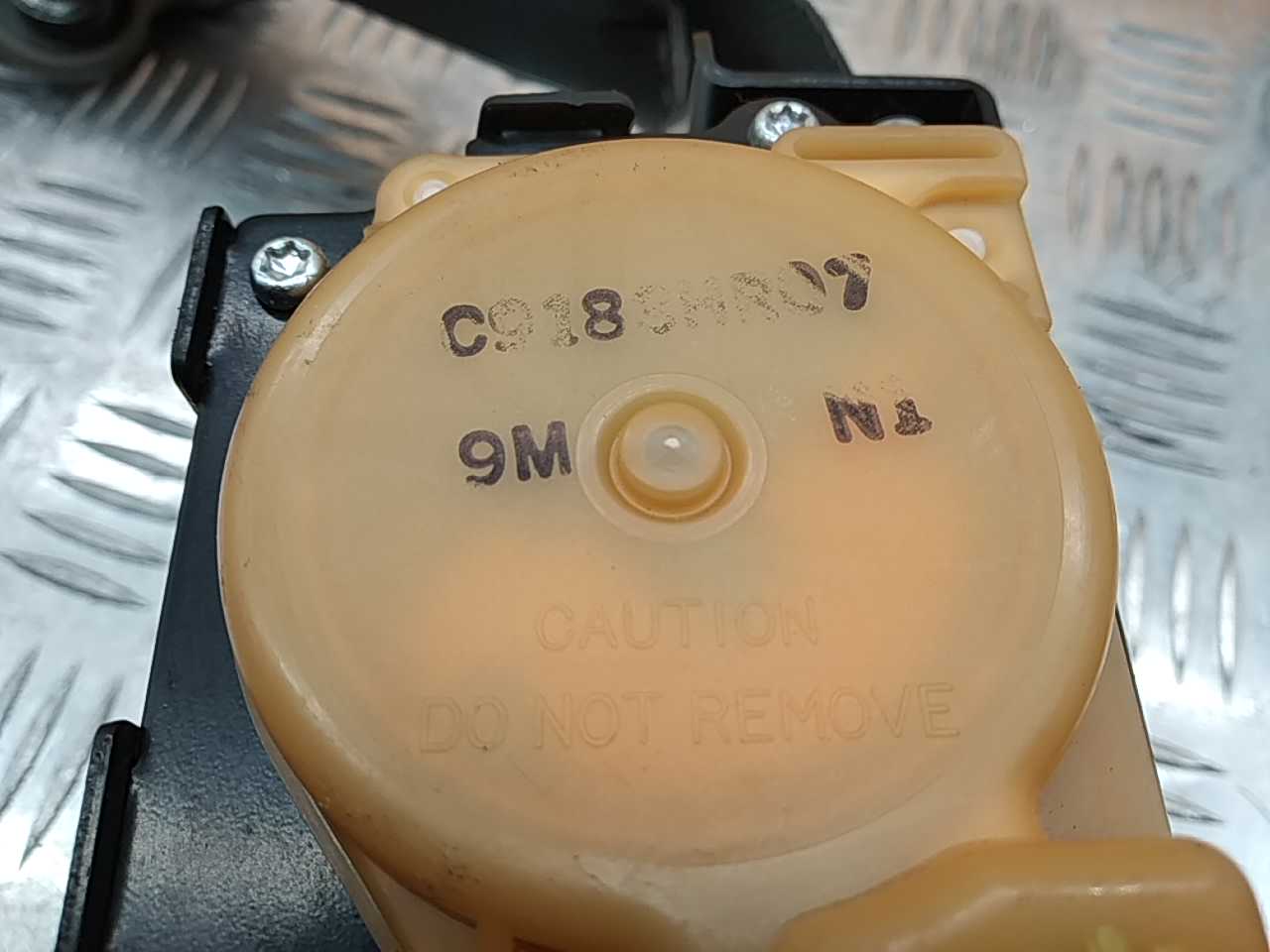 Ремень безопасности с пиропатроном