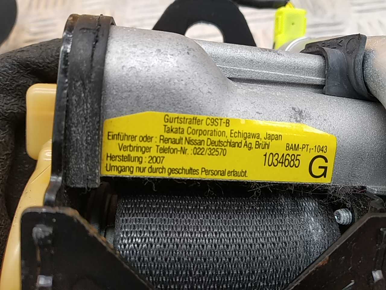 Ремень безопасности с пиропатроном