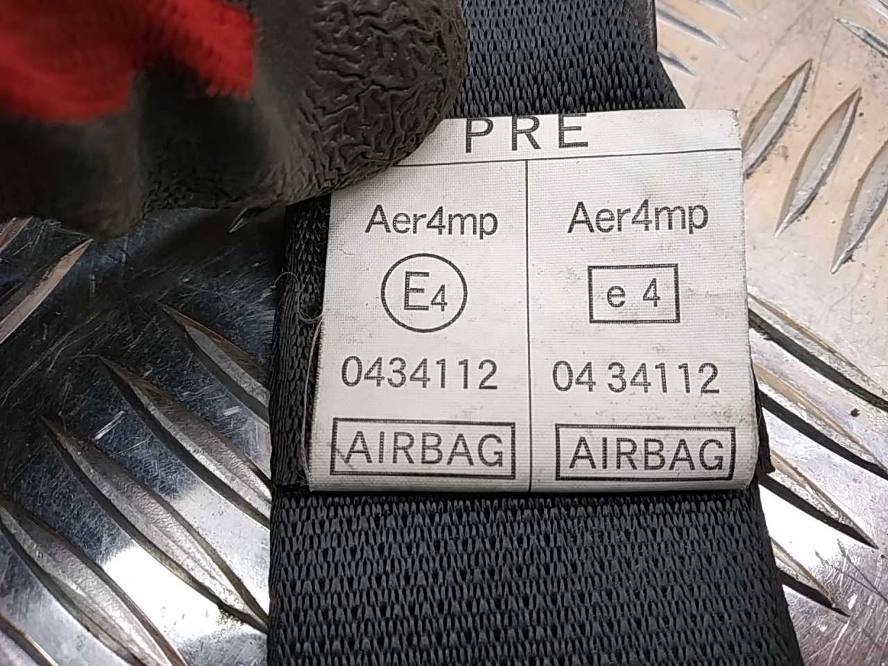 Ремень безопасности с пиропатроном